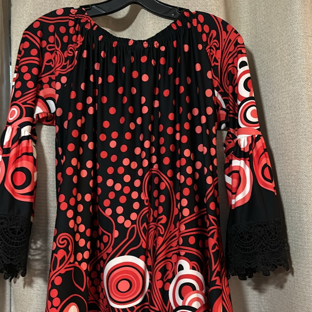 Beautiful Lace trimmed dress. Size XL